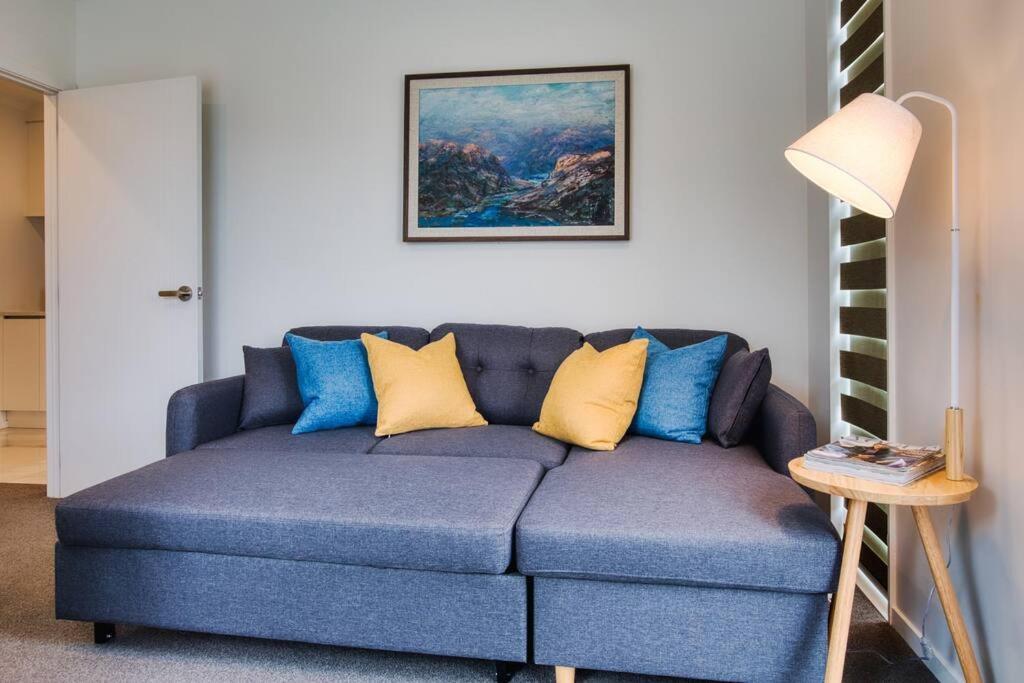 Cozy Retreat On Serene Street هاملتون المظهر الخارجي الصورة